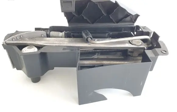 Mercedes-Benz E W212 Tool set A2128980914