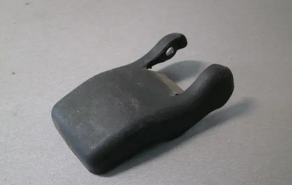 Hyundai Tucson JM Rear seat rail trim cover 