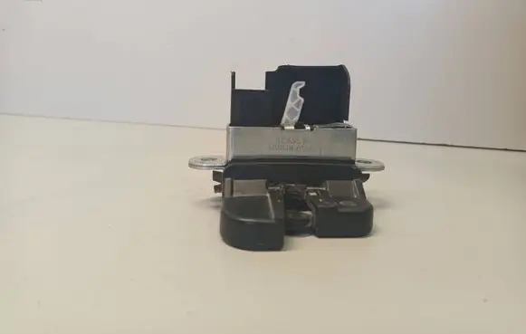 Volkswagen Touran II Tailgate/trunk/boot lock/catch/latch 601001038423P