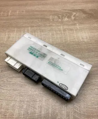 BMW 5 E39 Comfort/convenience module 6938443 608377