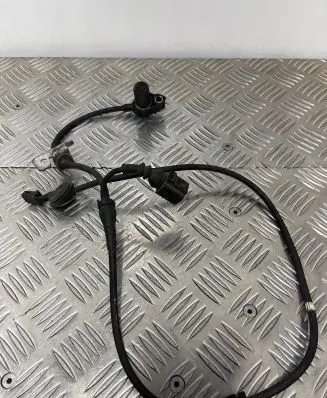 Audi A4 S4 B7 8E 8H ABS brake wheel speed sensor 8E0927803B