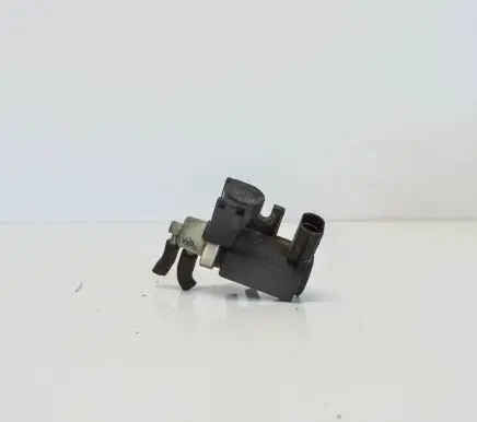 Audi A4 S4 B7 8E 8H Turbo solenoid valve 8E0906627C
