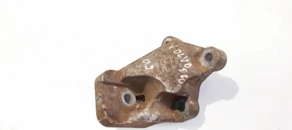 Volvo S60 Engine mounting bracket 08649262