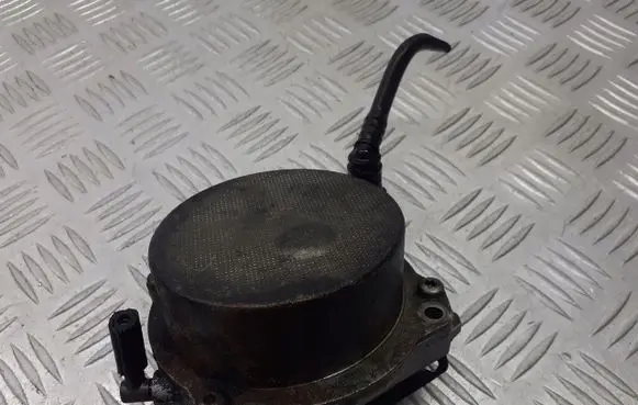 Opel Vectra C Vacuum pump