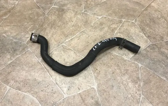 Mercedes-Benz C W204 Engine coolant pipe/hose A2045017182