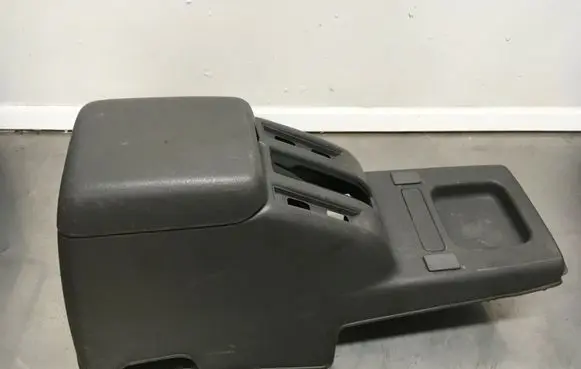 Ford Maverick Center console 96910-OF-610