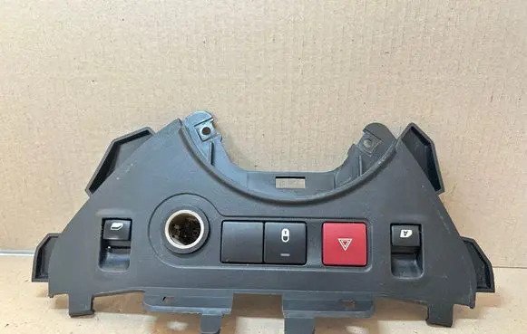 Peugeot Partner Hazard light switch 9680931977