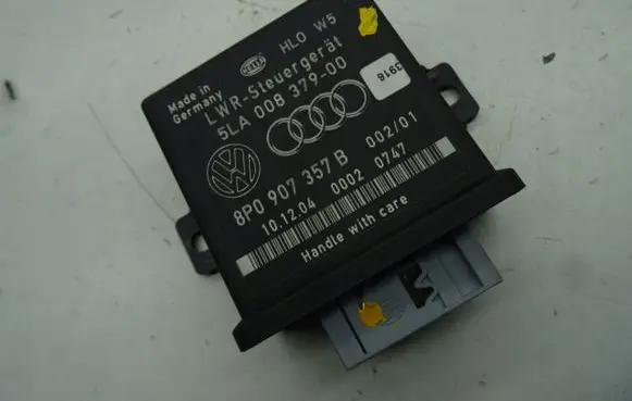 Audi A3 S3 8P Light module LCM 8P0907357F