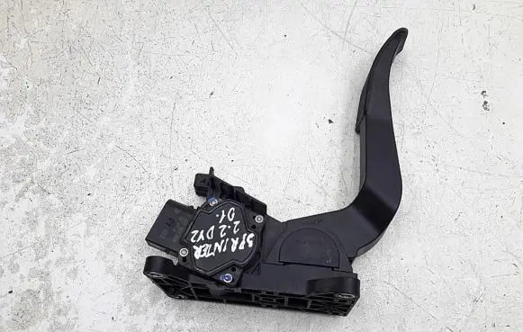 Mercedes-Benz Sprinter W901 W902 W903 W904 Accelerator throttle pedal