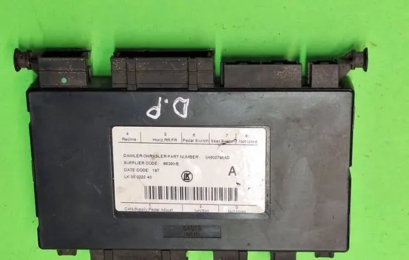 Chrysler 300 - 300C Seat control module 04602796AD LK05022540 86390B