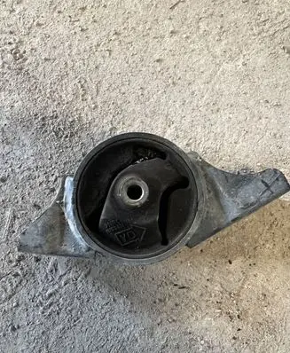 Nissan Almera N16 Gearbox mount 113214U110
