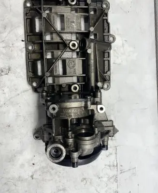 BMW 3 E90 E91 Oil pump 779801406