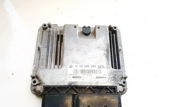 Opel Insignia A Engine control unit/module 55585024 0281018769