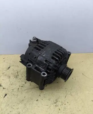 Mercedes-Benz C W204 Generator/alternator A0009060401 2612243A