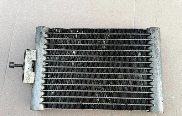 BMW 3 GT F34 Engine oil radiator 7618360 M151929E 1721