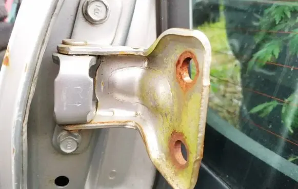 Mazda Premacy Rear door lower hinge