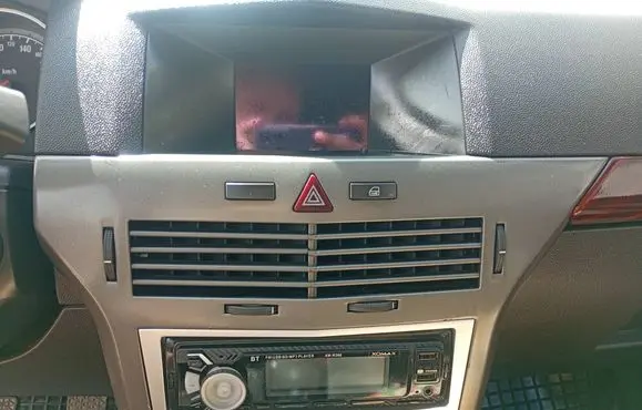 Opel Astra H Dashboard air vent grill cover trim