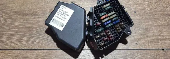 Audi A6 S6 C6 4F Fuse box set 8d1941824