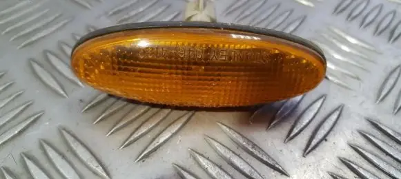 Mazda 323 Front fender indicator light 0464120 046-4120