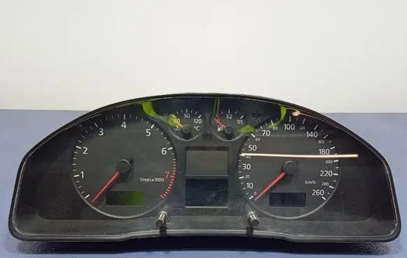 Audi A4 S4 B5 8D Speedometer (instrument cluster) 8D0920900B