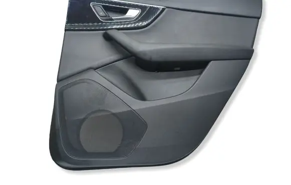 Audi Q7 4M Rear door card panel trim 4M0867306F 040422 1631663090