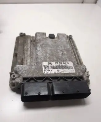 Volkswagen Golf V Engine control unit/module 03G906016CB 1039S06216 0281011900