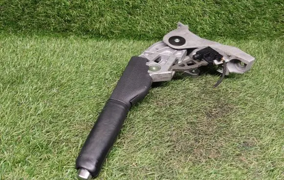 Volkswagen Scirocco Handbrake/parking brake lever assembly 1K0711303M