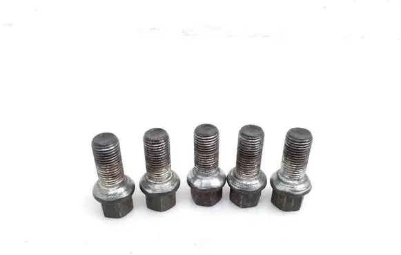 Volkswagen PASSAT B8 Nuts/bolts 