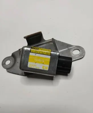 Toyota Land Cruiser (J120) Airbag deployment crash/impact sensor 8986060020 1879000450