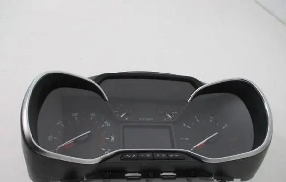 Speedometer (instrument cluster)