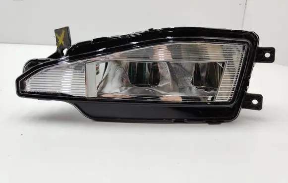 Volkswagen PASSAT B8 Front fog light 3G0941700