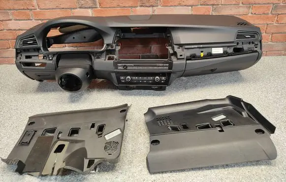 BMW 5 F10 F11 Dashboard 9207381