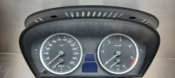 BMW 5 E60 E61 Speedometer (instrument cluster)