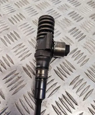 Fuel injector