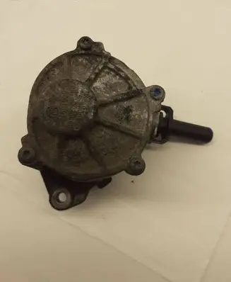 Mercedes-Benz C W204 Vacuum pump A6512300165