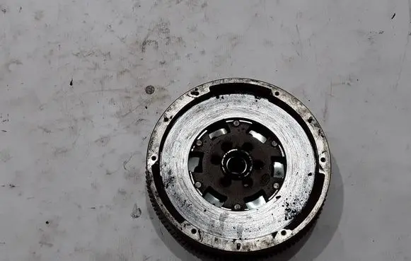 Volkswagen Amarok Dual mass flywheel 03L105266AG