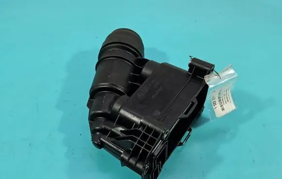 BMW 7 F01 F02 F03 F04 Oil filter mounting bracket 7800066 IMPRK1522371