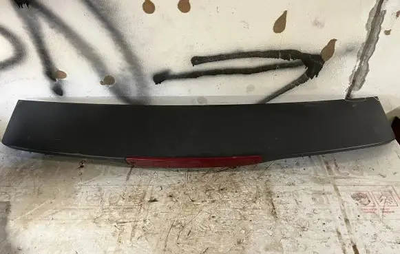 Ford Focus Tailgate/trunk spoiler 4M51A44210AL
