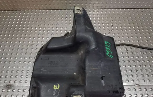 Ford Transit - Tourneo Connect Windshield washer fluid reservoir/tank S27698236 DV6117B613AB