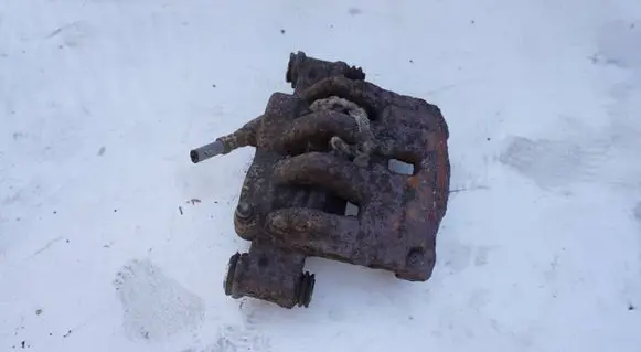 Front brake caliper