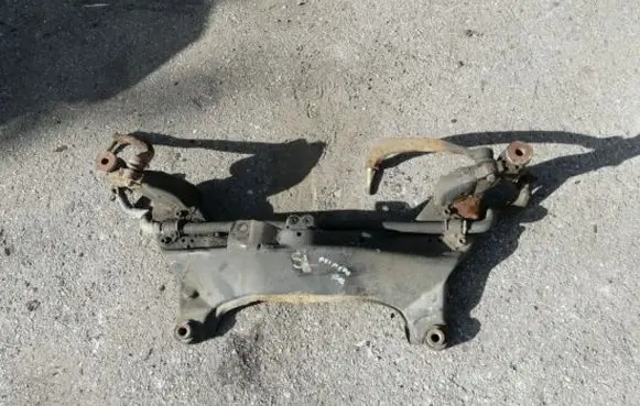 Nissan Primera Front subframe