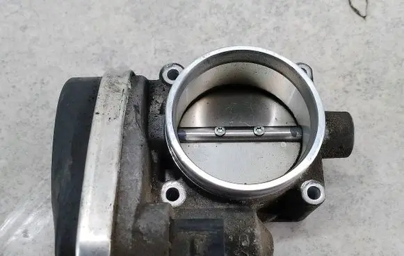 BMW 3 E90 E91 Throttle body valve 1439580VDO