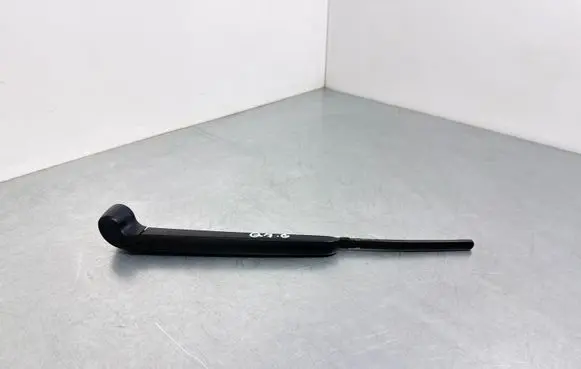 Audi Q7 4M Rear wiper blade arm 4M0955407A