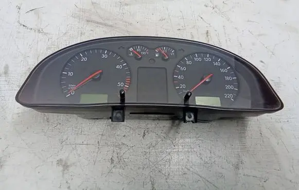 Volkswagen PASSAT B5 Speedometer (instrument cluster) 3B0919861JX