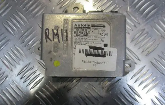 Renault Megane II Airbag control unit/module 8200411006A