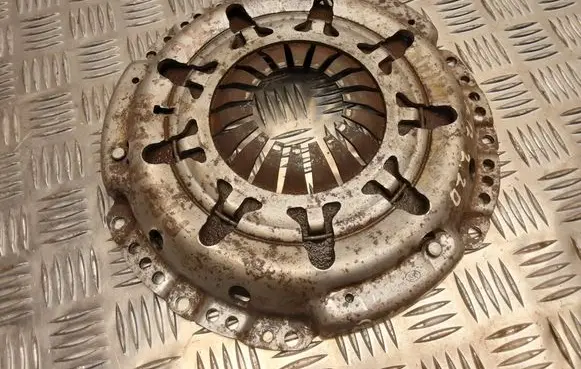 Nissan Primera Pressure plate 412215601