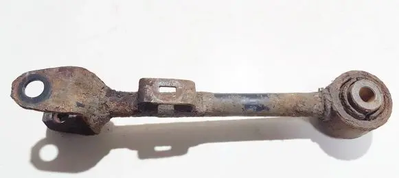 Honda CR-V Rear upper control arm/wishbone