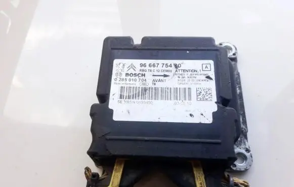 Peugeot 3008 I Airbag control unit/module 0285010704