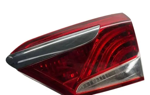 Hyundai i40 Tailgate rear/tail lights 924043Z0