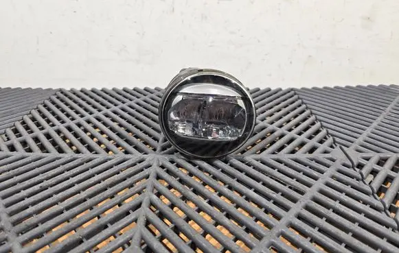 Lexus CT 200H Front fog light